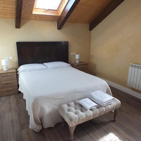 Apartamentos Puerta Del Castro Coana Kültér fotó