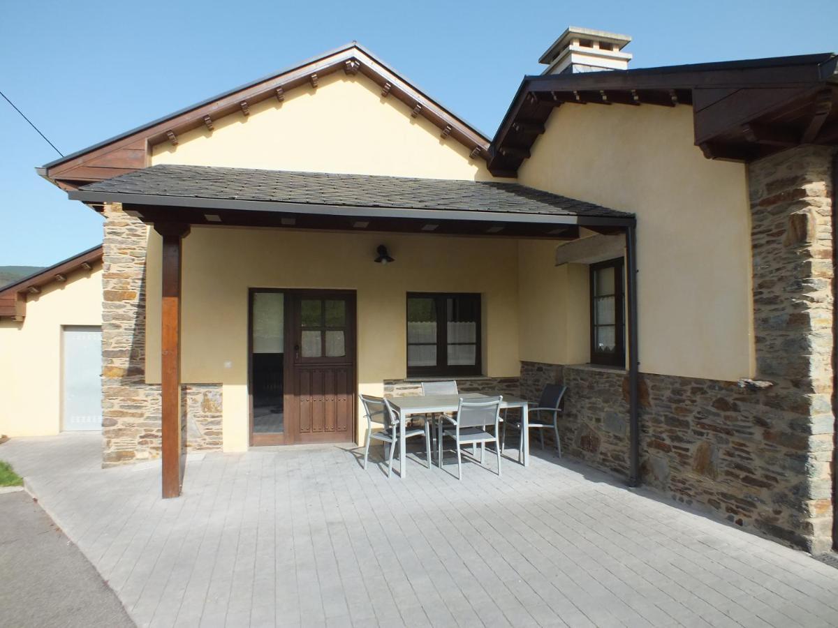 Apartamentos Puerta Del Castro Coana Kültér fotó