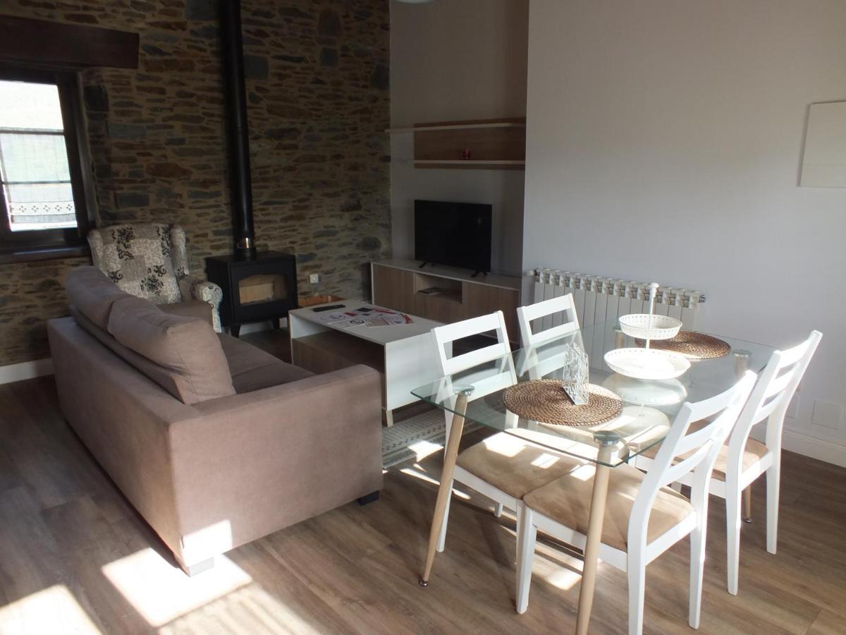 Apartamentos Puerta Del Castro Coana Kültér fotó