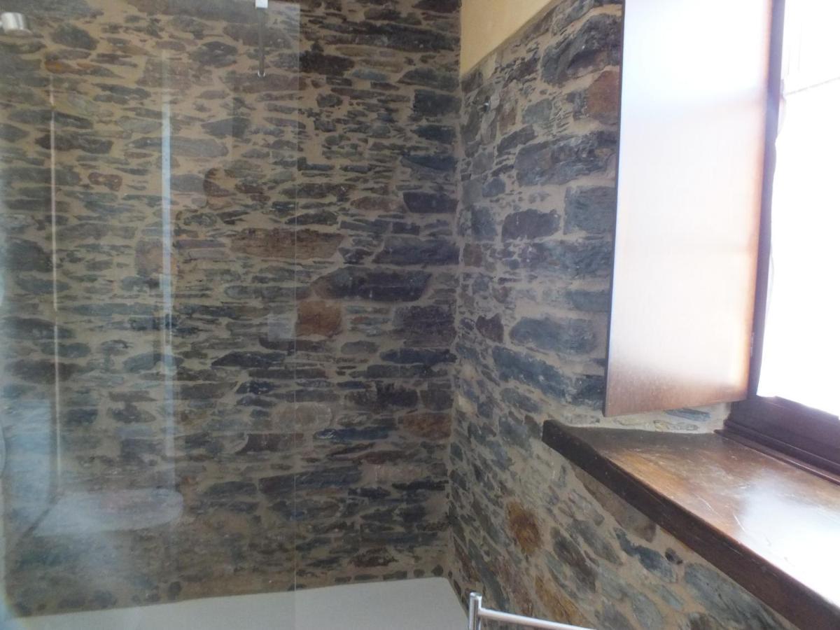 Apartamentos Puerta Del Castro Coana Kültér fotó