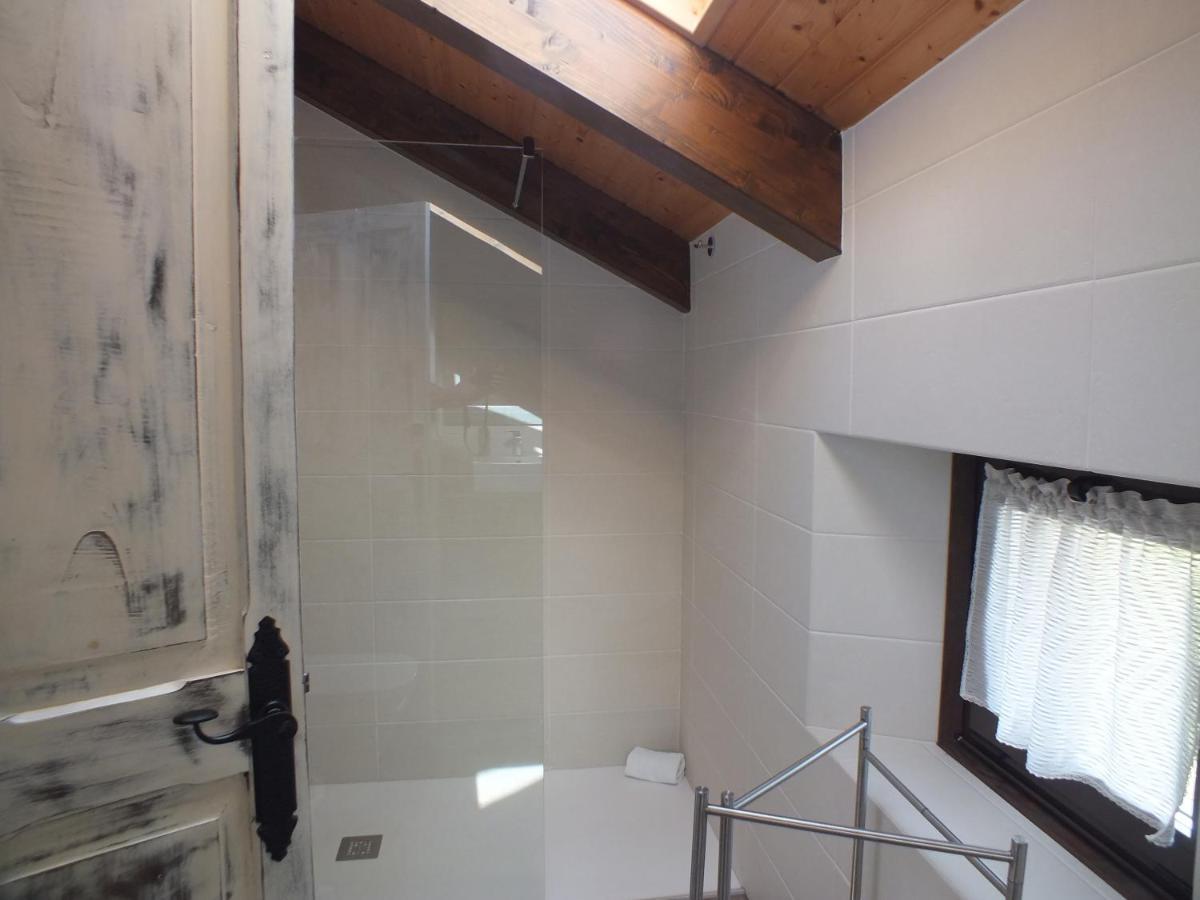 Apartamentos Puerta Del Castro Coana Kültér fotó